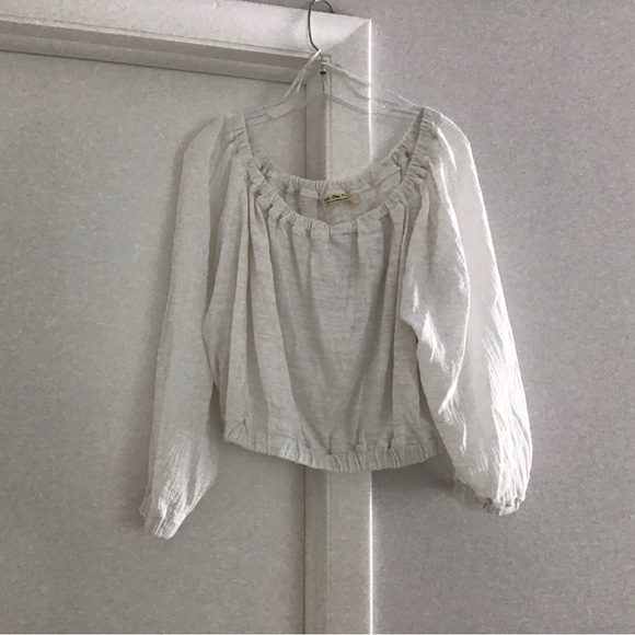 Free People, Parfait Bubble Off The Shoulder Crop Top. - Picture 4 of 11